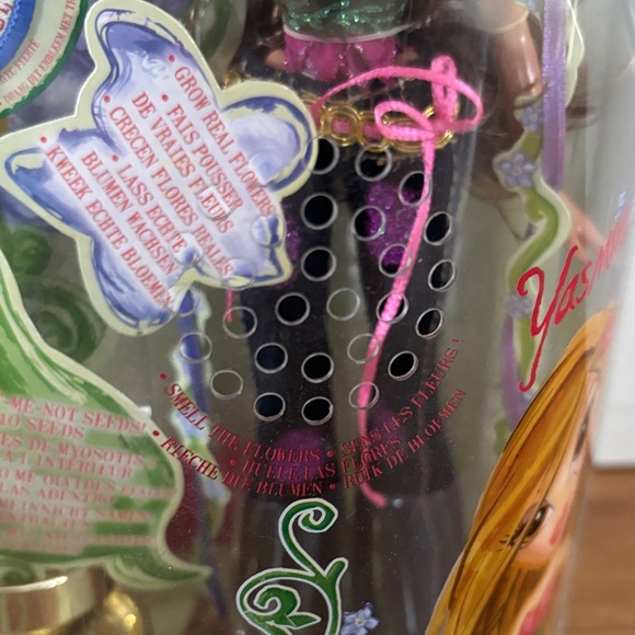 NWT Bratz Flower Girlz Yasmin - Picture 5 of 10